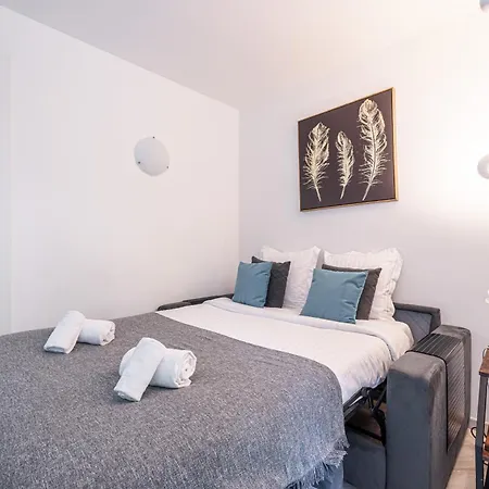 Apartmán Chez Lili Centre Terrasse Clim 50m *