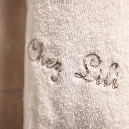 Centre Terrasse Climatisation 50m *