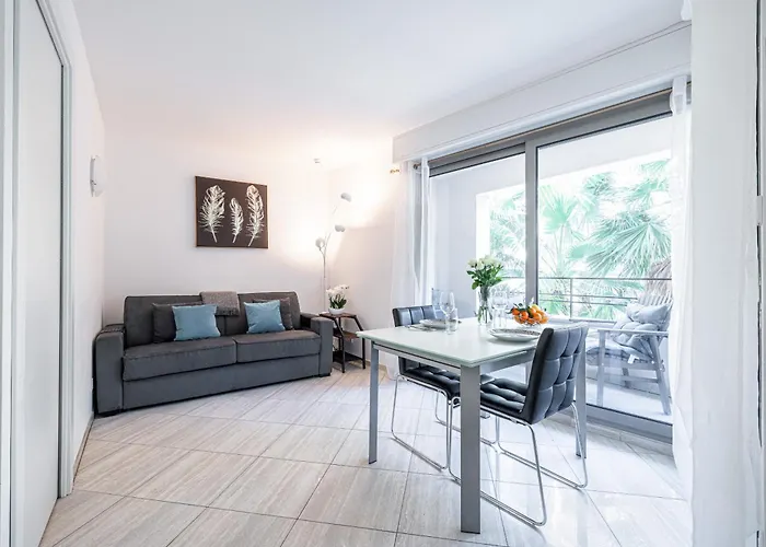 Chez Lili Centre Terrasse Clim 50m * Menton