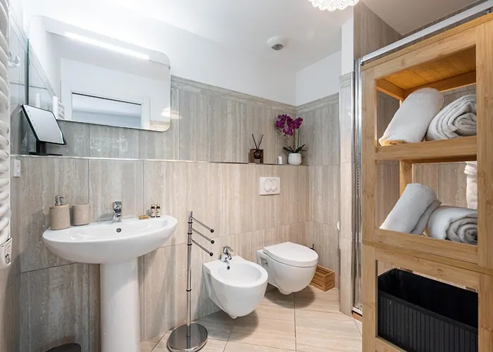 Chez Lili Centre Terrasse Clim 50m Apartment Menton