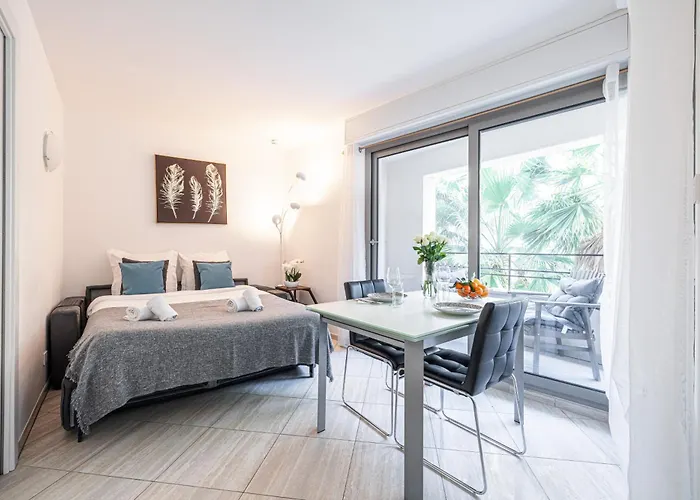 Chez Lili Centre Terrasse Clim 50m * Menton